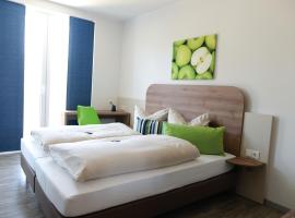 Hotel M24 - Alle Zimmer mit Küchenzeile，位于弗希塔的低价酒店