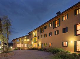 Tenuta Aganis，位于帕拉佐罗德罗斯泰尔的酒店