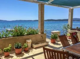 Beachfront 4-bedroom villa Sea Wave in Orebic, Croatia
