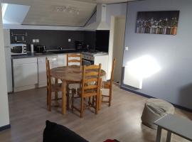 Chez Jo et Anne-Marie，位于Balleroy的酒店