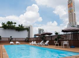 True Siam Rangnam Hotel，位于曼谷的酒店