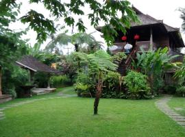 巴厘岛芒廷山林小屋，位于塞莱马德加的木屋