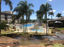 Flat em Resort incrivel a 10 min da Esplanada, STF e PGR，位于巴西利亚的度假村
