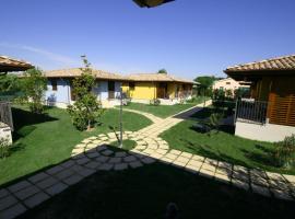 Villaggio Centro Vacanze De Angelis，位于努马纳的酒店