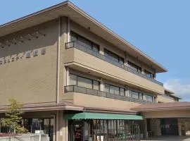 嵯峨岚山比纳里奥酒店