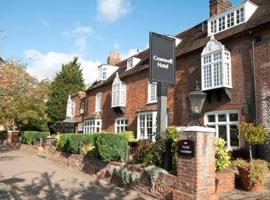 Clarion Collection Hotel Cromwell Stevenage，位于斯蒂夫尼奇的酒店