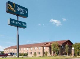 Quality Inn Longmont，位于Rinn的酒店