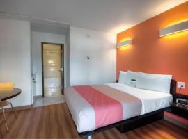 Motel 6-Fort Nelson, BC，位于纳尔逊堡的酒店