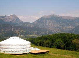 Drome esprit nature，位于Le Poët-Célard的酒店