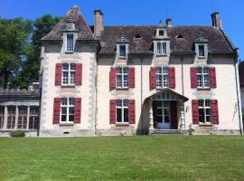 Château Logis de Roche，位于Clairac的酒店
