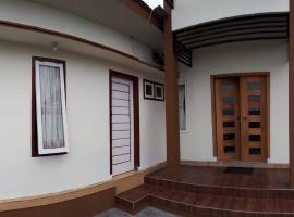 Bromo Deddy Homestay，位于布罗莫的度假短租房