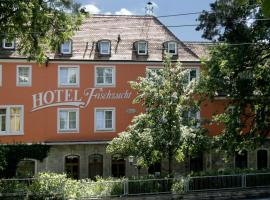 Hotel Fischzucht - by homekeepers，位于维尔茨堡格贝尔斯特机场 - GHF附近的酒店