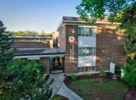 HI Edmonton - Hostel