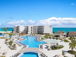 Ventus at Marina El Cid Spa & Beach Resort - All Inclusive，位于莫雷洛斯港的度假村