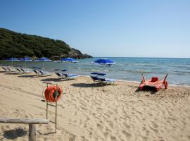 Torre San Vito Beach Hotel 3s，位于加埃塔的酒店