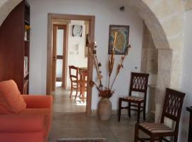 Casa Vacanze "Cuore del Salento"，位于Giuggianello的酒店