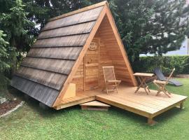 Glamping houses J-Max，位于布莱德的豪华帐篷营地