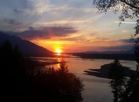 弗雷泽河缘住宿加早餐旅馆