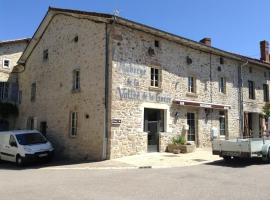 Auberge de la vallee de la gorre，位于Saint-Auvent的酒店