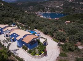 Villas Amantea- four villas with big pool and infinity pool，位于塞沃塔的酒店