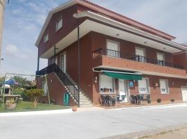 Hostal Xaraiba，位于桑亨霍的海滩短租房