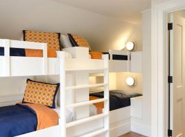 The Best Hostel，位于维拉维尔哈的酒店