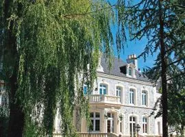 Logis Hôtel & Restaurant - Le Château Des Tourelles 3 étoiles