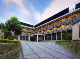 Sr Palaceinn，位于Kolattupuzha的酒店