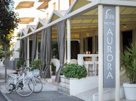 Hotel Aurora，位于利尼亚诺萨比亚多罗Sabbiadoro的酒店