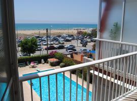 Apartamento Maraka Playa Castelldefels，位于卡斯特尔德费尔斯的海滩短租房