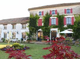 L'Orée des Bois，位于Vouzan的酒店