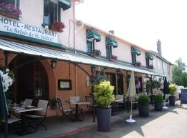 瑞莱德圣朱利安旅馆，位于Saint-Julien-de-Jonzy的酒店