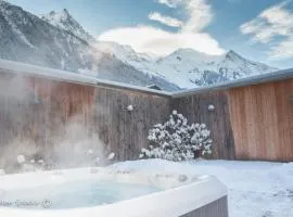 Apartment Au Bon Coin - Luxury Chamonix Hidden Haven, Mont Blanc view, Hot Tub and Garden