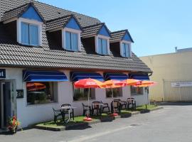 HOTEL Chateau-Thierry Centre，位于蒂耶里堡的酒店