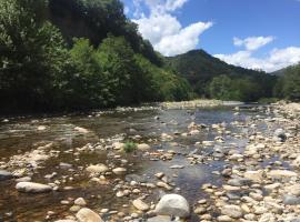 Les portes de l'ardèche，位于梅拉的酒店