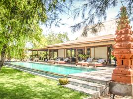 Villa Pulau Cinta Boutique Suites，位于吉利美诺的酒店