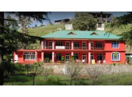 Valley View rooms near Khajjiar Lake，位于Lāhri的旅馆