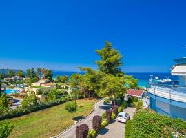 Aegean Residence - F & B Summer Collection，位于卡利塞亚-豪客迪克斯的酒店