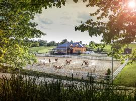 Hotel Horse Riding - Jezdecký Areál Tršice，位于Tršice的酒店
