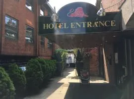 赫里博恩红狮酒店