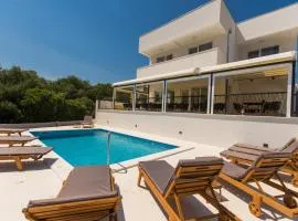 Luxury Villa Magico