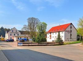 Landhotel "Sumpfmühle" am Tharander Wald，位于黑茨多夫的酒店