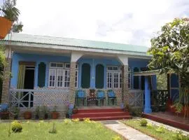 Vamoose Orchid Villa Homestay