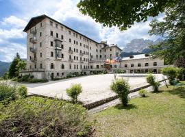 TH Borca di Cadore - Park Hotel Des Dolomites，位于博尔查迪卡多尔的酒店