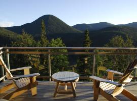 Auberge de Montagne des Chic-Chocs Mountain Lodge - Sepaq，位于圣安娜德蒙的住宿加早餐旅馆