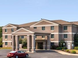 Quality Inn Hotel，位于谢泼兹敦的酒店