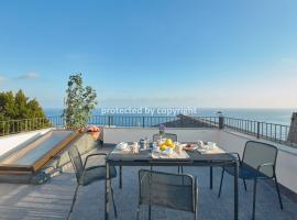 Luxury Penthouse Sea View，位于克里日亚的酒店