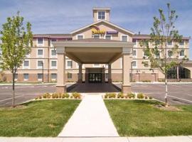 Sleep Inn & Suites Rogers，位于罗杰斯的酒店
