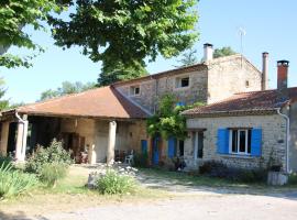 ancienne ferme rénovée，位于尤佩的酒店