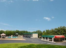 Econo Lodge Silver Dollar City Area，位于布兰森西的酒店